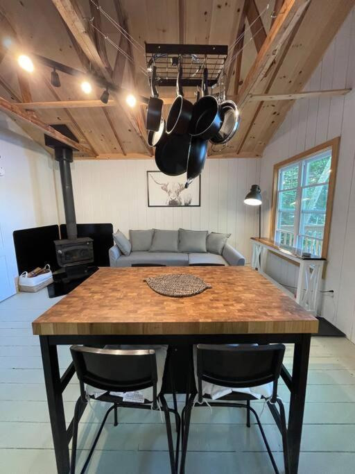 Leland'S Lakehouse 울프빌 외부 사진